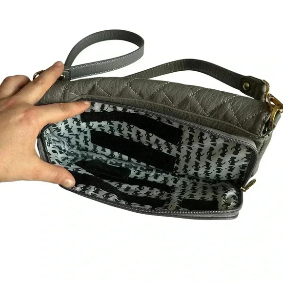 Quilted Gray Shoulder Bag - Picture 4 of 11